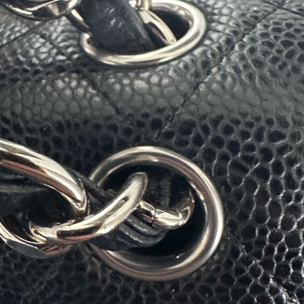 Chanel Jumbo Classic Flap - Picture 6 of 17